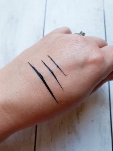 PIERRE RENE PEN EYELINER